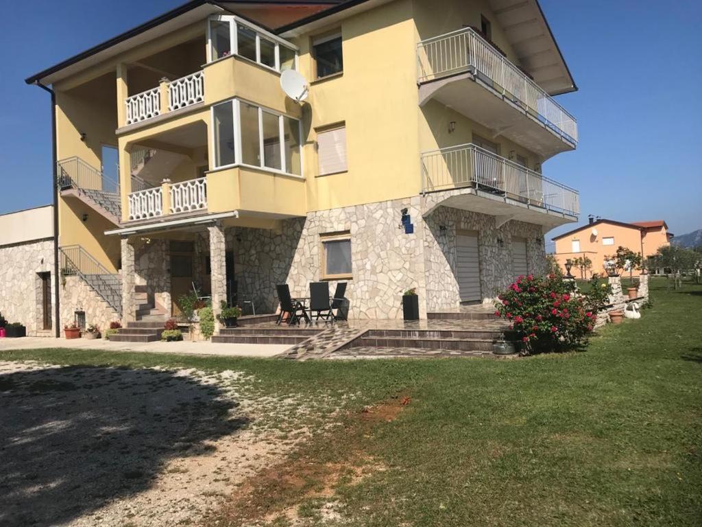 Ferienhaus Tomic Nedescina Exterior photo